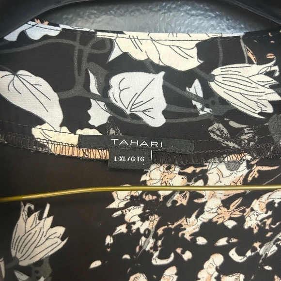 Tahari polyester kimono wrap XL  excellent condition - Picture 5 of 7